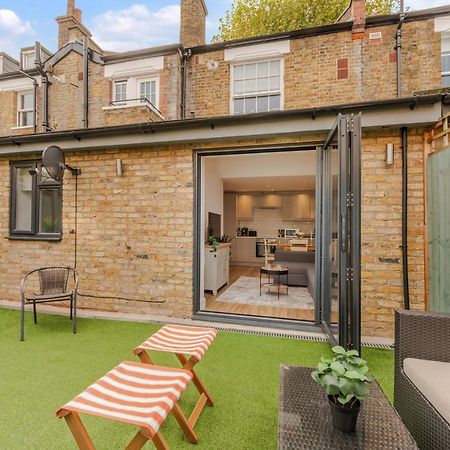 Three-Bedroom Bliss In London Town Ngoại thất bức ảnh