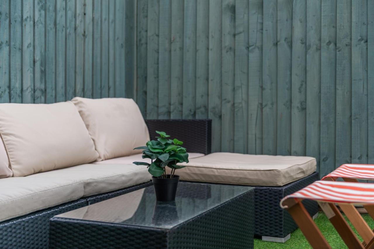 Three-Bedroom Bliss In London Town Ngoại thất bức ảnh
