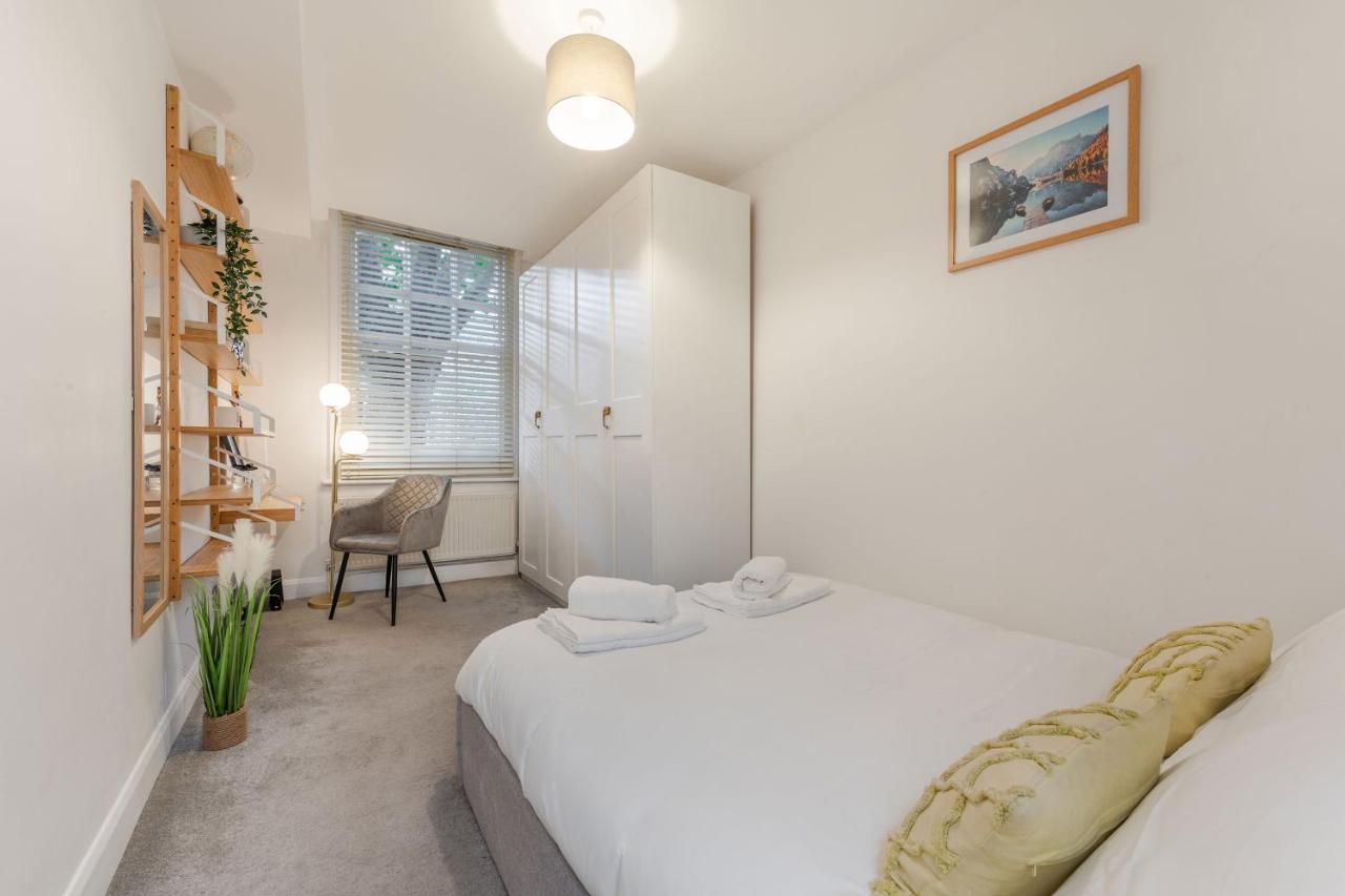 Three-Bedroom Bliss In London Town Ngoại thất bức ảnh