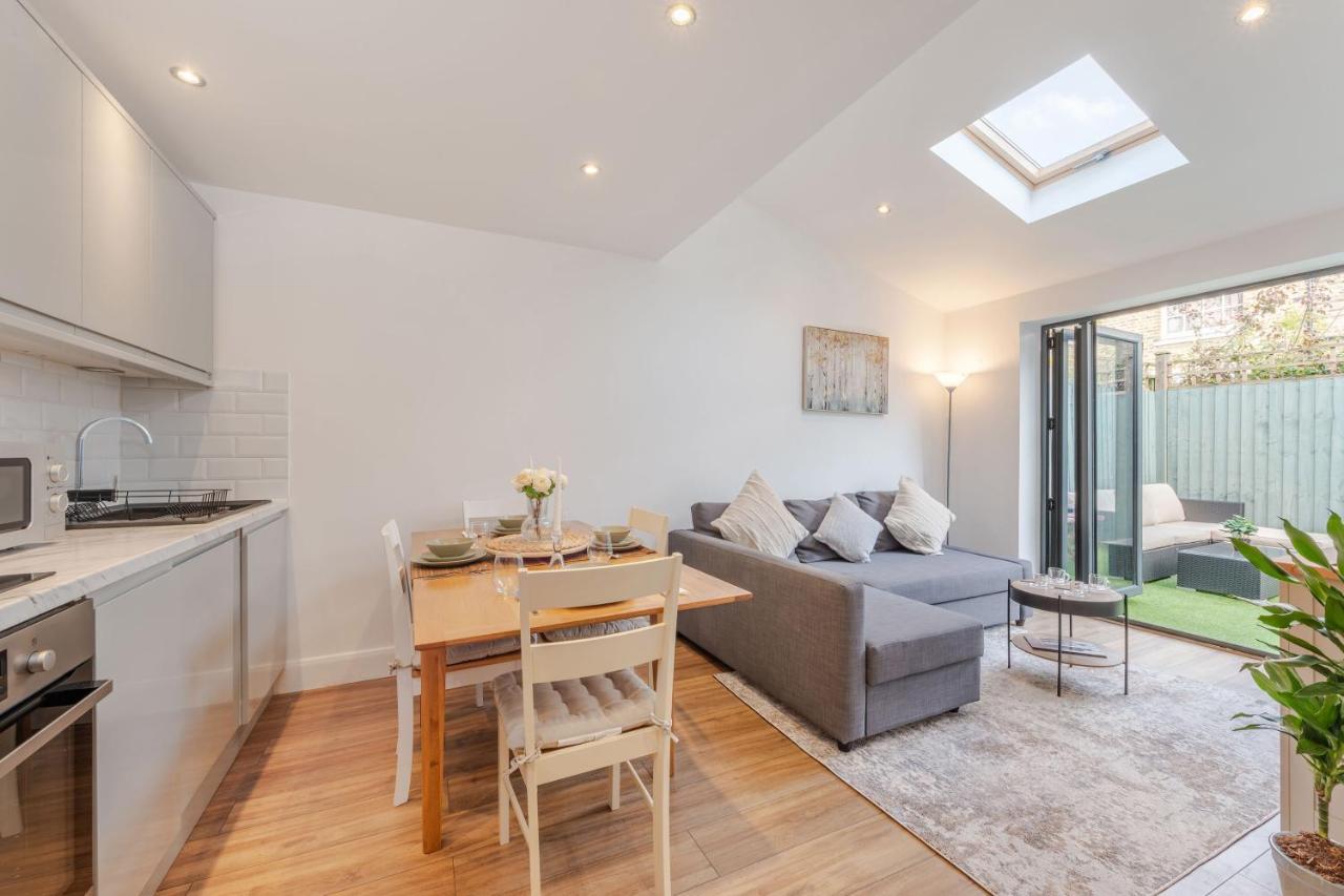 Three-Bedroom Bliss In London Town Ngoại thất bức ảnh